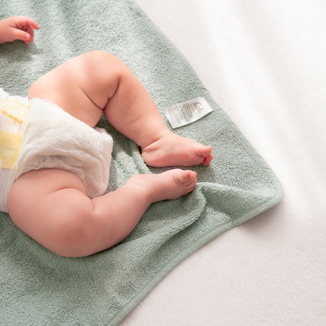 Owli Swaddle Towel